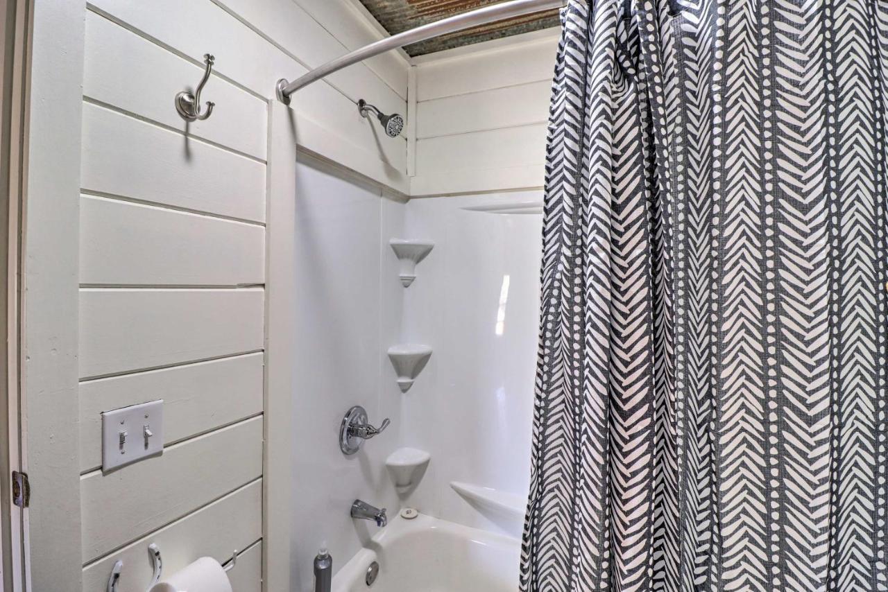 Cheery Pet-Friendly Studio With Shared Fire Pit Mountain View Luaran gambar